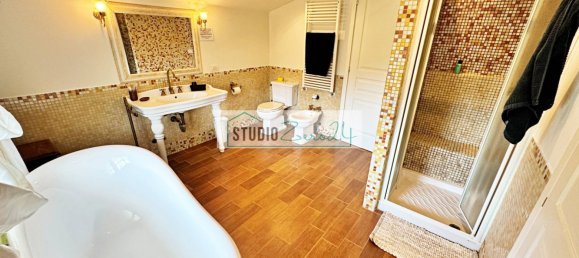 Villa de 6 dormitorios en Pietrasanta, Italy No. 323233 27