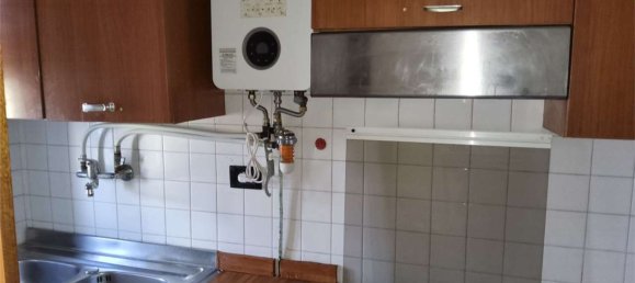 4 rooms Apartment in Venice, Italy No. 22607 2