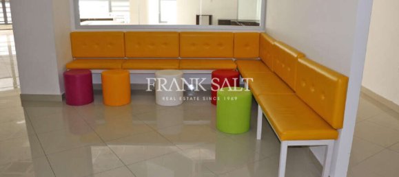 400m² Office in Saint Julian's, Malta No. 11886 34