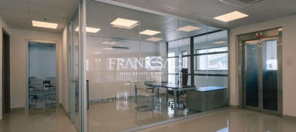 400m² Office in Saint Julian's, Malta No. 11886 13