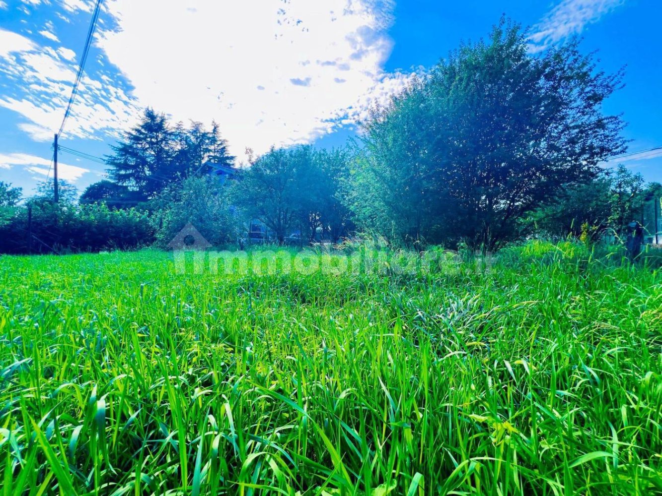 Grundstück in Cocquio-Trevisago, Italy 910m², Nr. 303483