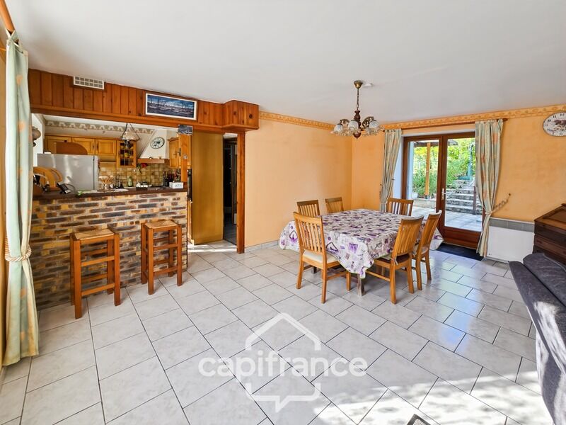 4 bedrooms House in Garchy, France No. 329177