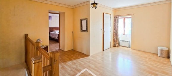 4 bedrooms House in Garchy, France No. 329177 20