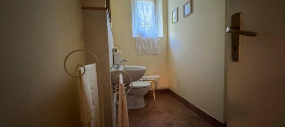 7 rooms House in San Colombano al Lambro, Italy No. 30070 13