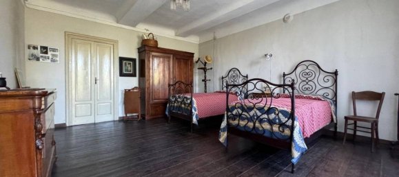 7 rooms House in San Colombano al Lambro, Italy No. 30070 38