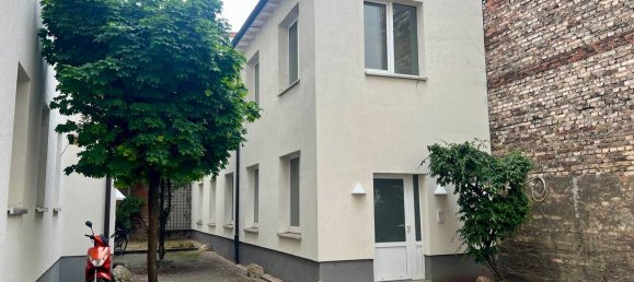 Bâtiment à Halle, Germany No. 227233 8