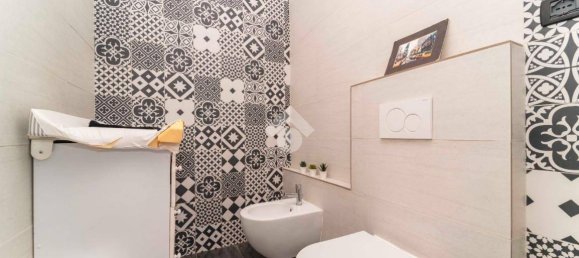 Квартира с 2 спальнями в Грульяско, Италия № 337382 19