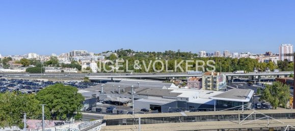 Квартира с 3 спальнями в Лиссабон, Португалия № 9766 38