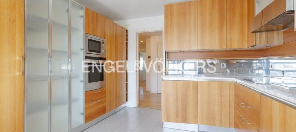 Квартира с 3 спальнями в Лиссабон, Португалия № 9766 7