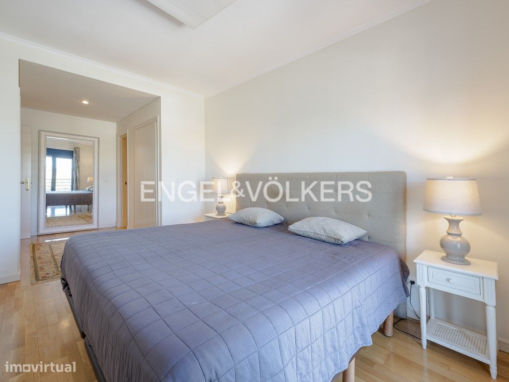 Квартира с 3 спальнями в Лиссабон, Португалия № 9766