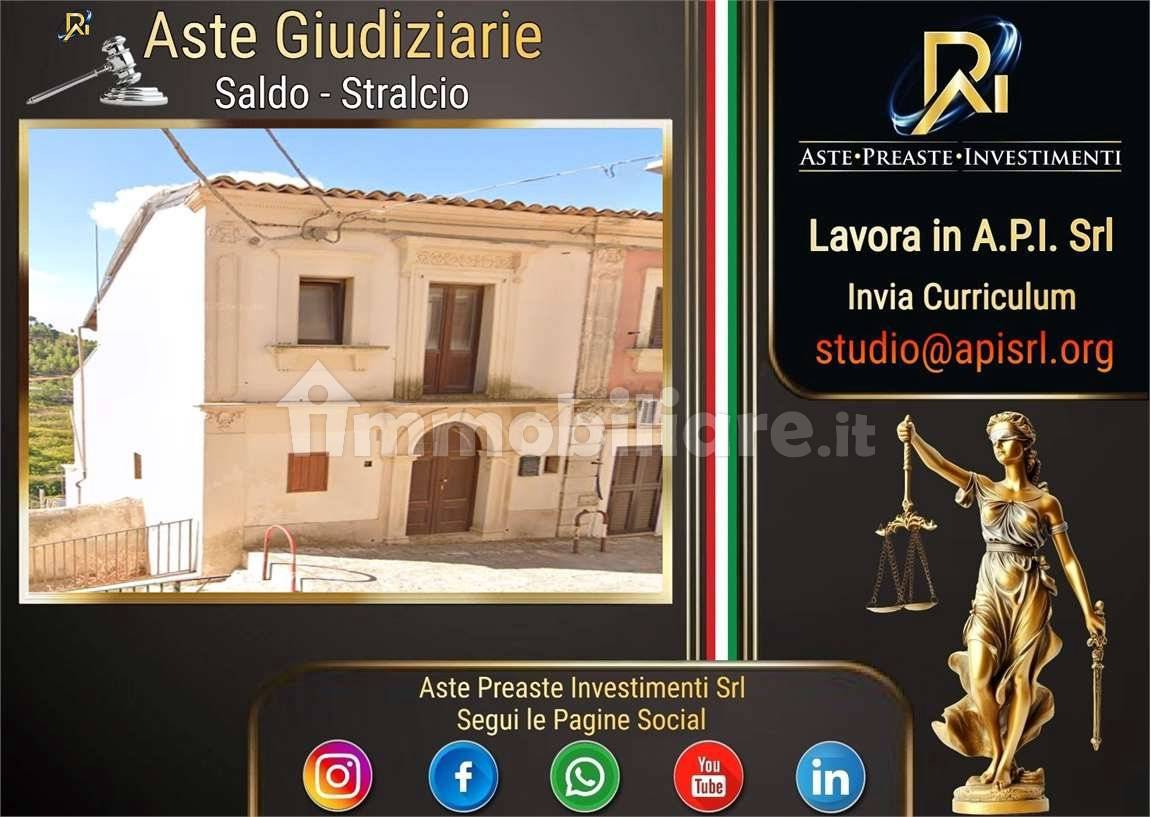 2 bedrooms Apartment in Chiaramonte Gulfi, Italy No. 280818