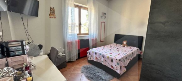 2 bedrooms Apartment in Giugliano in Campania, Italy No. 20472 5