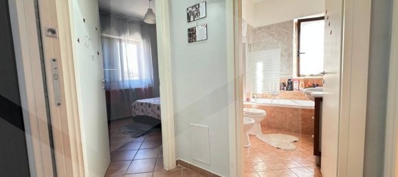 2 bedrooms Apartment in Giugliano in Campania, Italy No. 20472 9