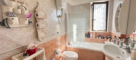 2 bedrooms Apartment in Giugliano in Campania, Italy No. 20472 10