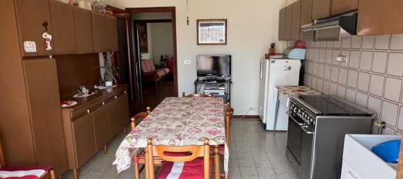 4 Schlafzimmer Wohnung in Carmagnola, Italy, Nr. 316706 7
