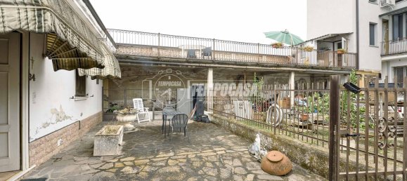 Apartamento de 2 dormitorios en Cremona, Italy No. 354165 7