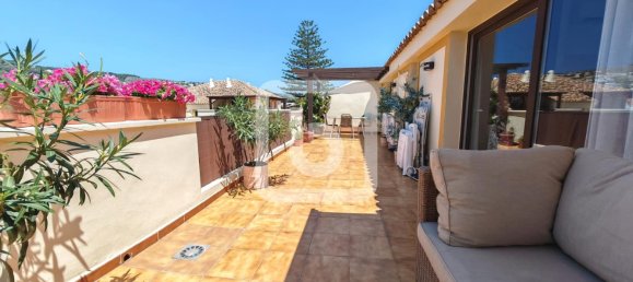 Пентхаус с 2 спальнями в Аликанте, Испания № 182090 2