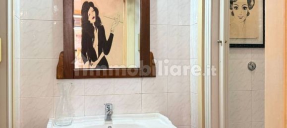 1غرفة عقار تجاري في Capodimonte, Italy رقم 286000 7