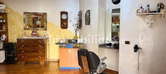 1غرفة عقار تجاري في Capodimonte, Italy رقم 286000 6