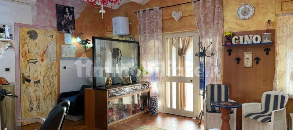 1غرفة عقار تجاري في Capodimonte, Italy رقم 286000 5