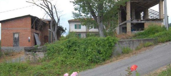 Casa de 10 habitaciónes en Castellino Tanaro, Italy No. 112275 27