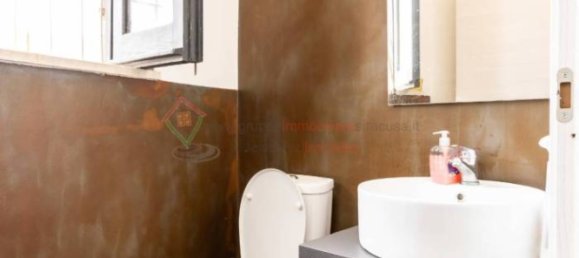 Propiedad comercial de 2 habitaciónes en Syracuse, Italy No. 293638 4