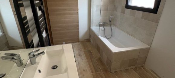 4 bedrooms House in Veigne, France No. 322162 8