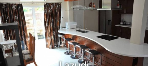 4 bedrooms Villa in Pattaya, Thailand No. 16521 6