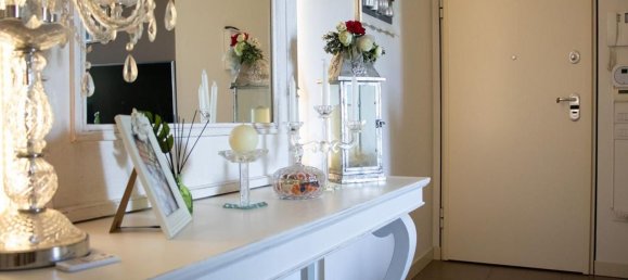 3 bedrooms Apartment in Prato, Italy No. 319373 2