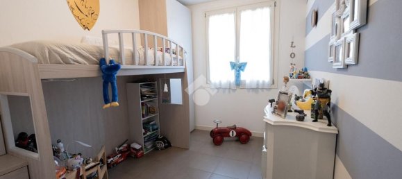 3 bedrooms Apartment in Prato, Italy No. 319373 23