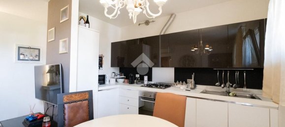 3 bedrooms Apartment in Prato, Italy No. 319373 6