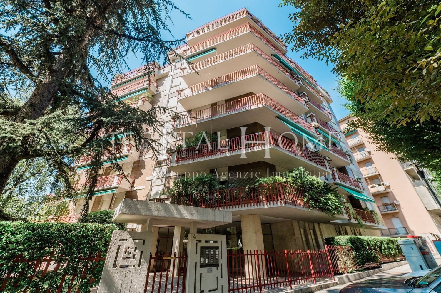 4 rooms Apartment in Bergamo, Italy No. 5512