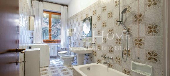 4 rooms Apartment in Bergamo, Italy No. 5512 3