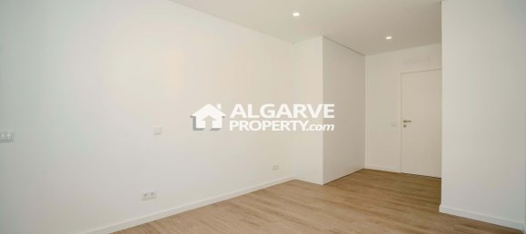 Пентхаус с 3 спальнями в Montenegro, Португалия № 110182 11