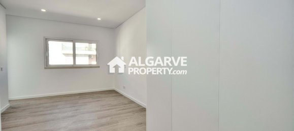 Пентхаус с 3 спальнями в Montenegro, Португалия № 110182 9