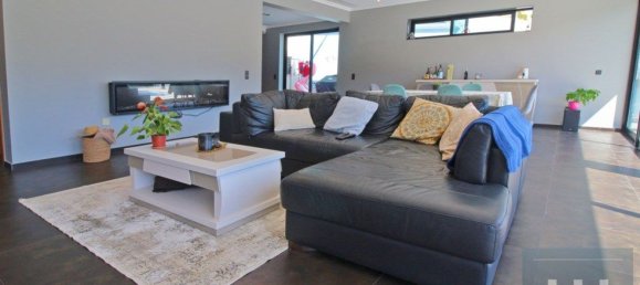 3 bedrooms House in Funchal, Portugal No. 145322 5