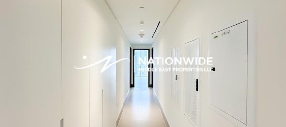 3 bedrooms Apartment in Abu Dhabi, UAE No. 108075 6