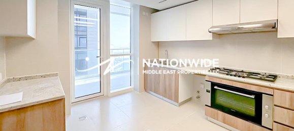 3 bedrooms Apartment in Abu Dhabi, UAE No. 108075 5