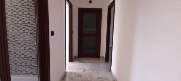 5-Zimmer Wohnung in Avellino, Italy, Nr. 303588 12