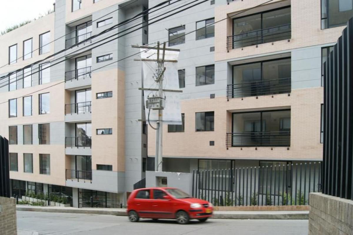 3 bedrooms House in Bogota, Colombia No. 10303