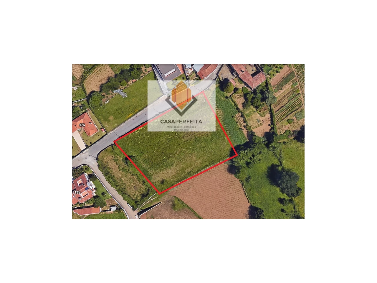 3000m² Land in Vila Nova de Gaia, Portugal No. 288808