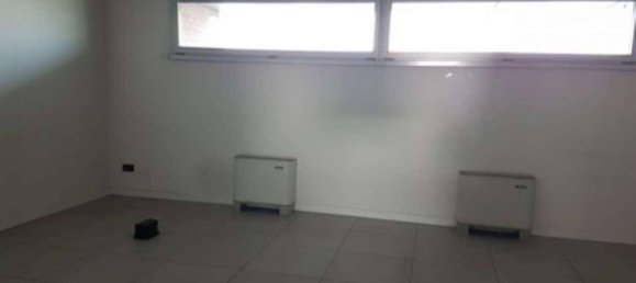 5 rooms Office in Reggio Emilia, Italy No. 194717 24