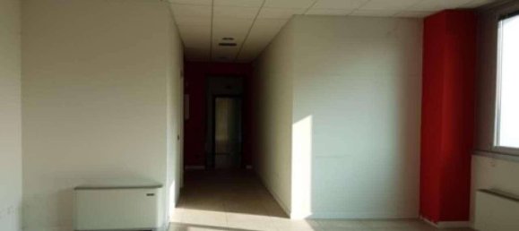 5 rooms Office in Reggio Emilia, Italy No. 194717 19