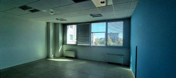 5 rooms Office in Reggio Emilia, Italy No. 194717 8