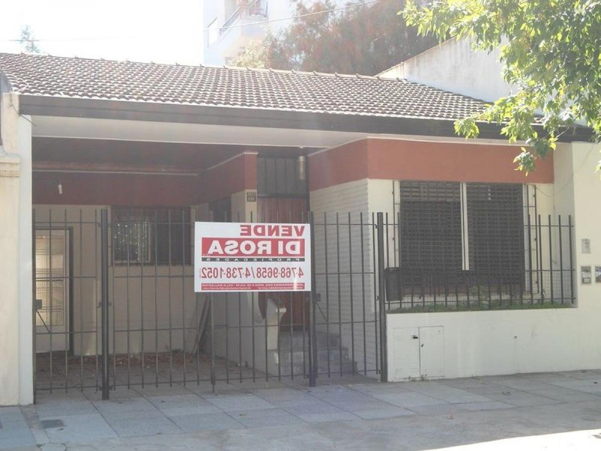 Studio in General San Martin, Argentina No. 8985