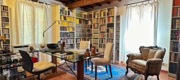 5 غرف نوم فيلا في San Possidonio, Italy رقم 59999 36