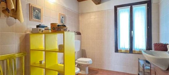 5 غرف نوم فيلا في San Possidonio, Italy رقم 59999 16