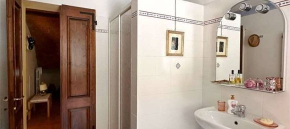 5 غرف نوم فيلا في San Possidonio, Italy رقم 59999 43