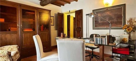 5 غرف نوم فيلا في San Possidonio, Italy رقم 59999 37