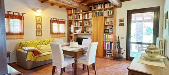 5 غرف نوم فيلا في San Possidonio, Italy رقم 59999 40